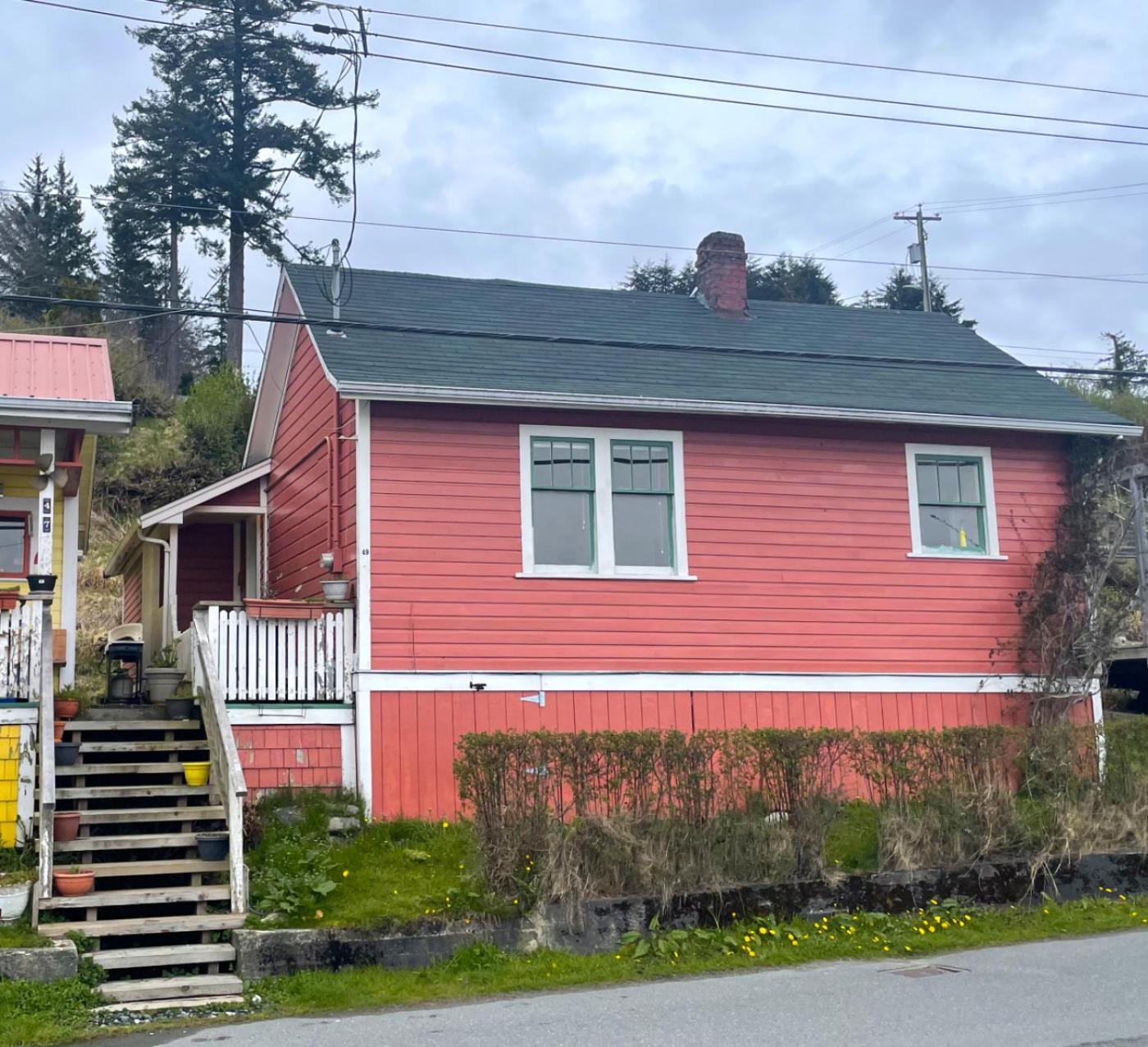 Seine Boat Inn Alert Bay Exterior foto